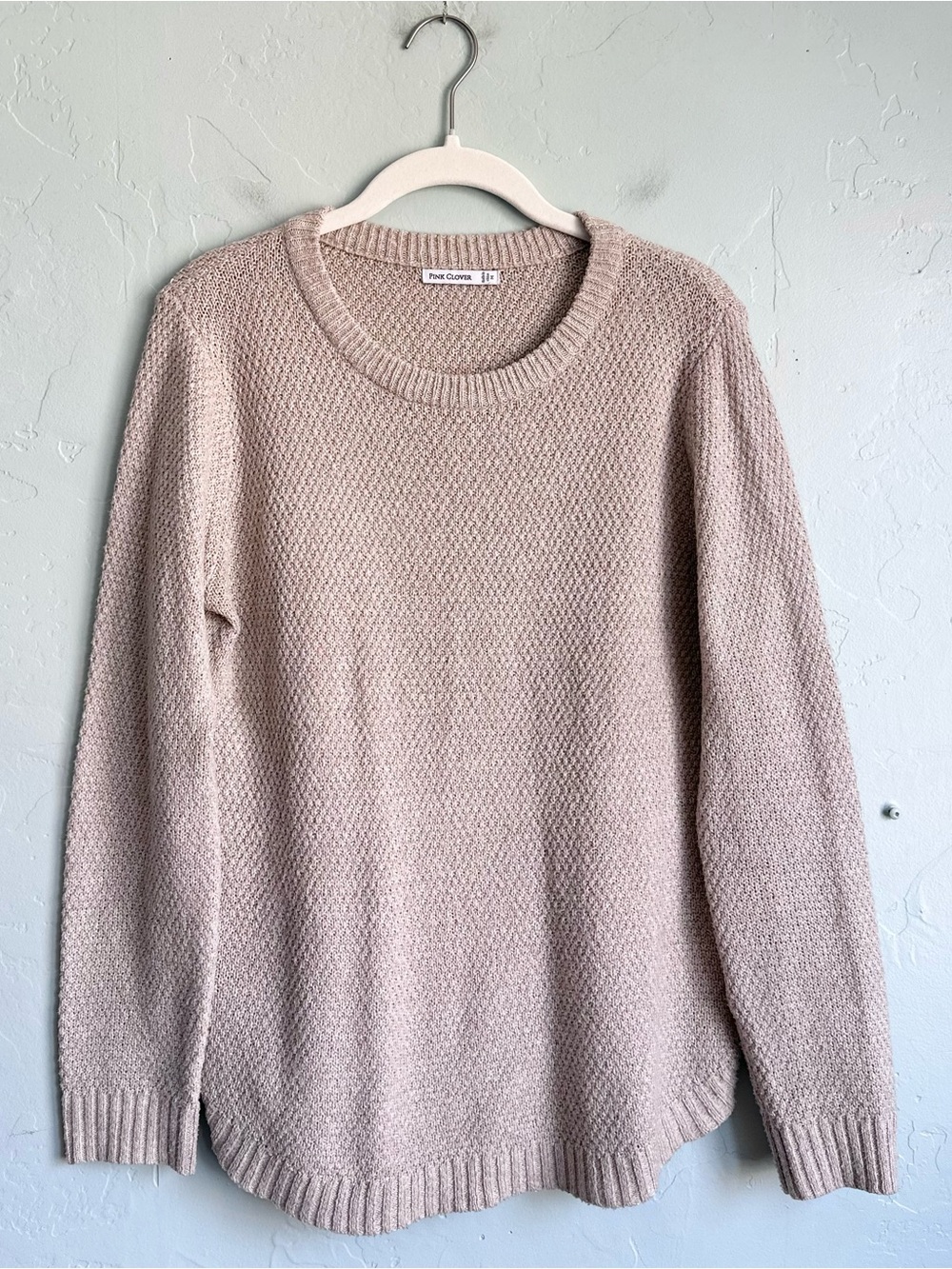 Pink Clover Stitch Fix Women’s Beige Knit Sweater Medium EUC Fall Minimalist